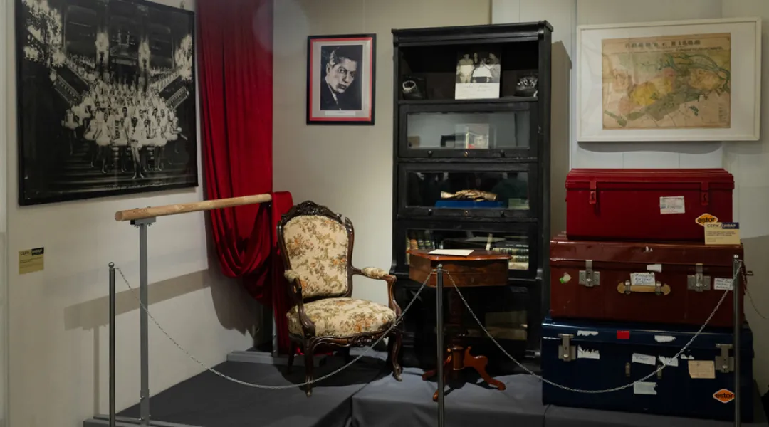 Повернення легенди додому: у Києві відкрили масштабну виставку, що розповідає про життя, шлях і нездійснену мрію Сержа Лифаря